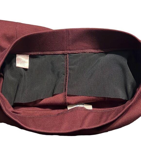 Croft & Barrow Pants Womans Size Small Pull on Maroon Tummy Control Stretch - Picture 7 of 9